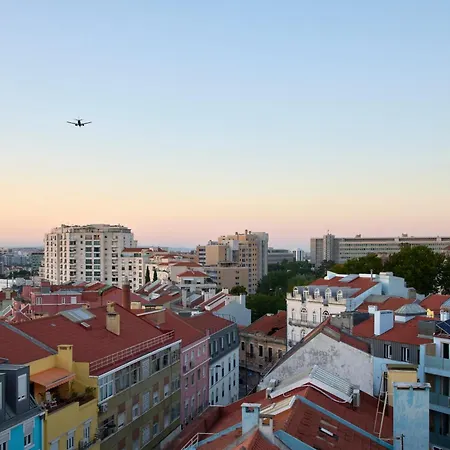 Sunny Designer Flat With Ac & View