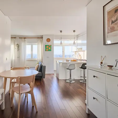 Apartamento Sunny Designer Flat With Ac & View
