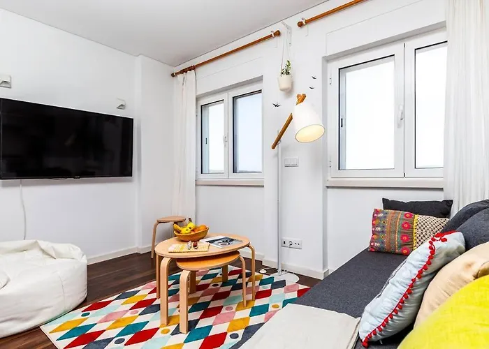 Stylish Sunny With Ac Amazing View And Fast Wifi * Lisbon