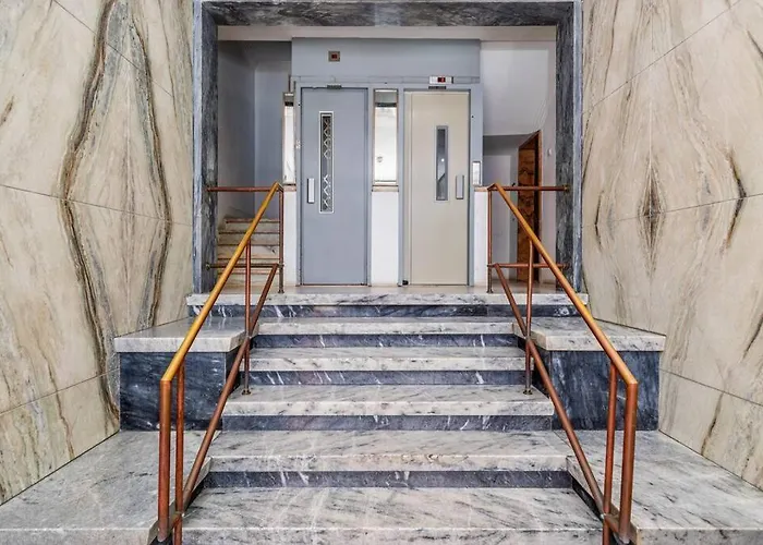 Stylish Sunny With Ac Amazing View And Fast Wifi Apartment