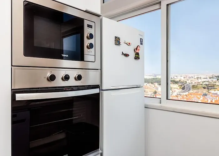 Stylish Sunny With Ac Amazing View And Fast Wifi