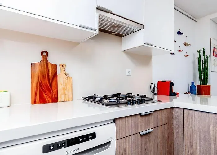 Apartment Stylish Sunny With Ac Amazing View And Fast Wifi Lisbon