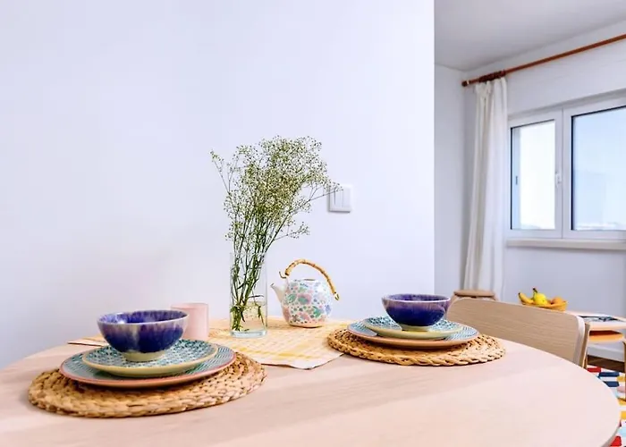 Stylish Sunny With Ac Amazing View And Fast Wifi * Lissabon
