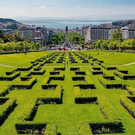 Cozy Bright Space With Landscape And Air Conditioner 아파트